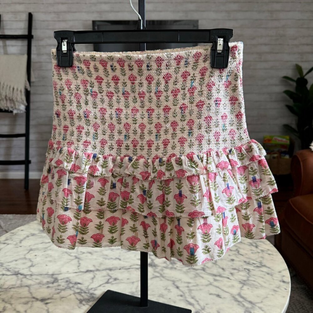Saylor Cherry Blossom Loose Fitting Tight Waist Band Mini Skirt Size XS - Picture 2 of 5